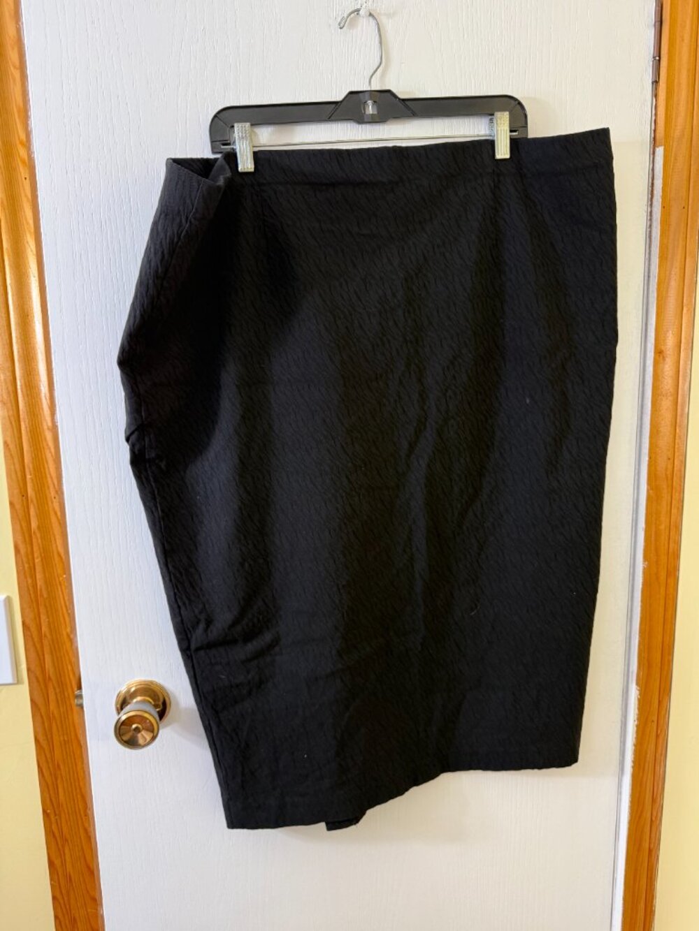 ๐ 2/40 Addition Elle Black Faux Wrap Textured Midi Skirt Size 4X - Picture 3 of 4